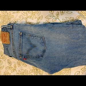 Levi’s straight leg jeans